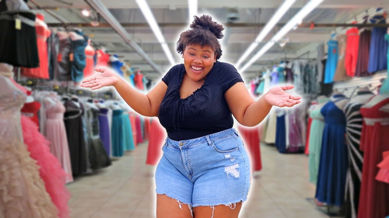 What It’s Like Being A CURVY GIRL | Smile Squad Comedy| Brianna Fernandez